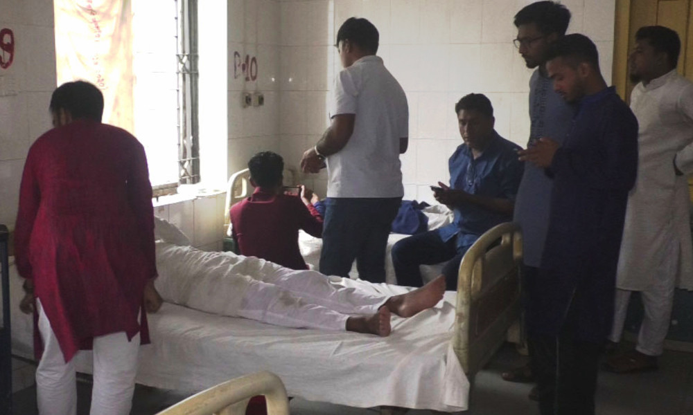 তোরা বাইরে কেন—বলে দুই সমন্বয়ককে মারধর